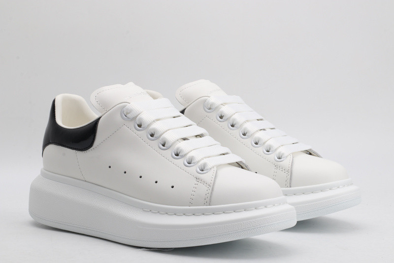 MQ Sneakers