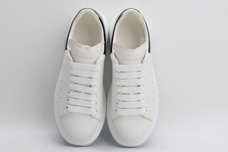 MQ Sneakers