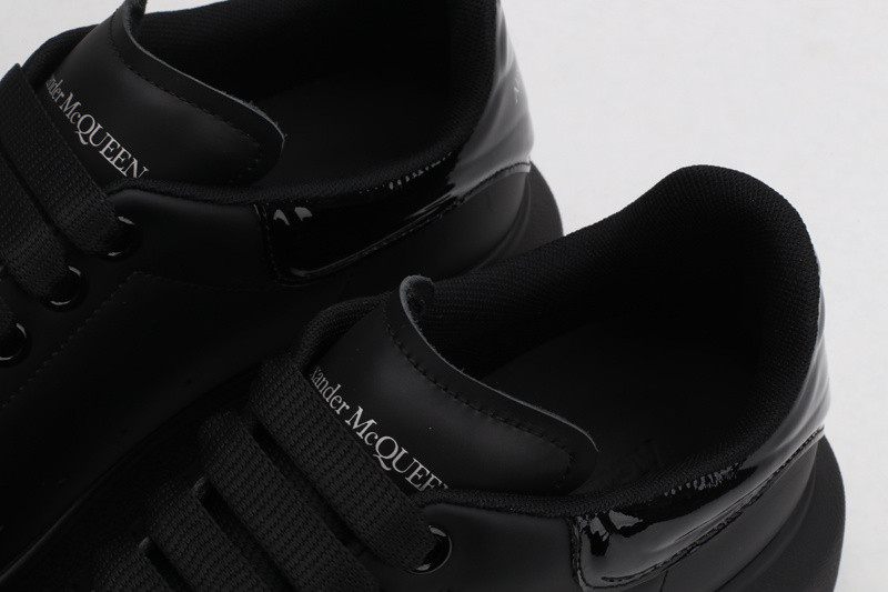 MQ Sneakers
