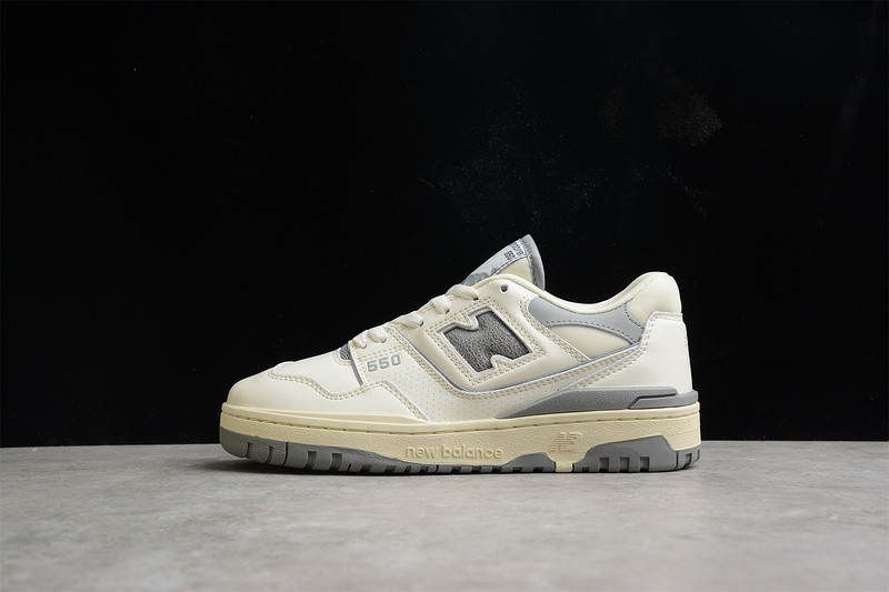 NEW Balan* Sneakers