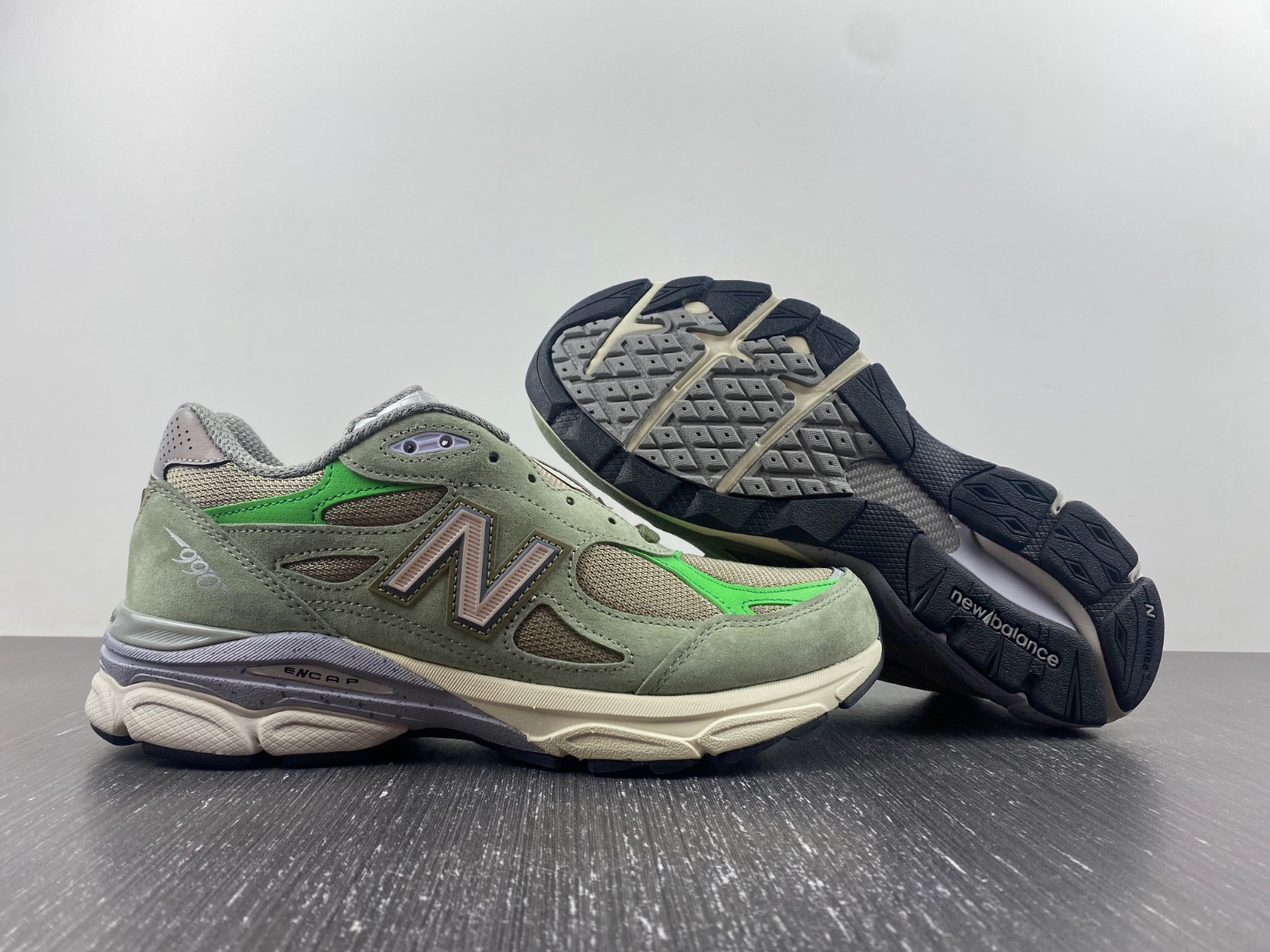 Patta x New Balance 990v3