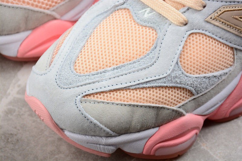 NEW Balan* Sneakers