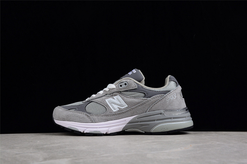 NEW Balan* Sneakers