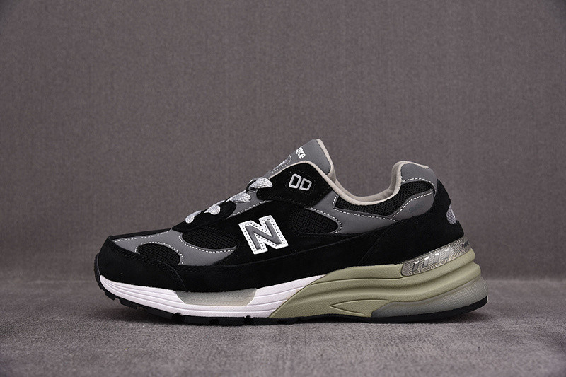 NEW Balan* Sneakers