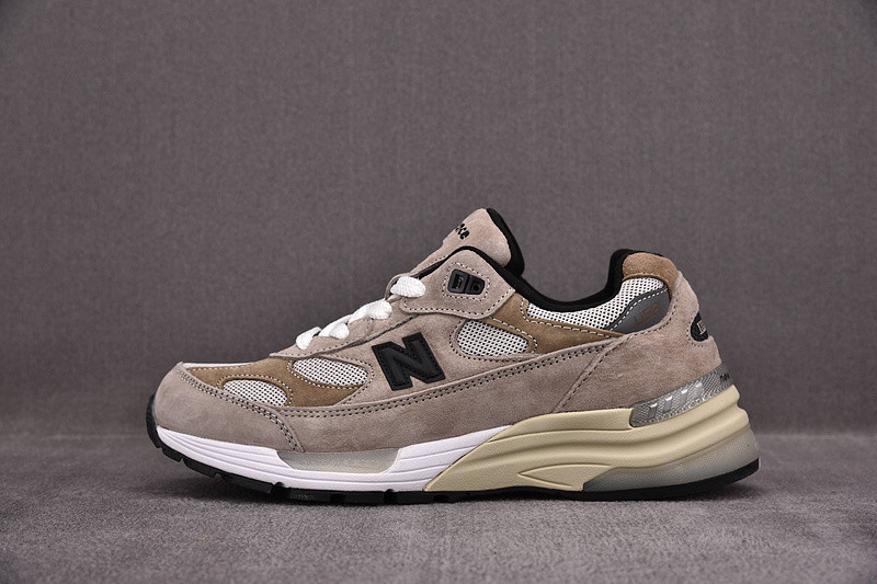 NEW Balan* Sneakers