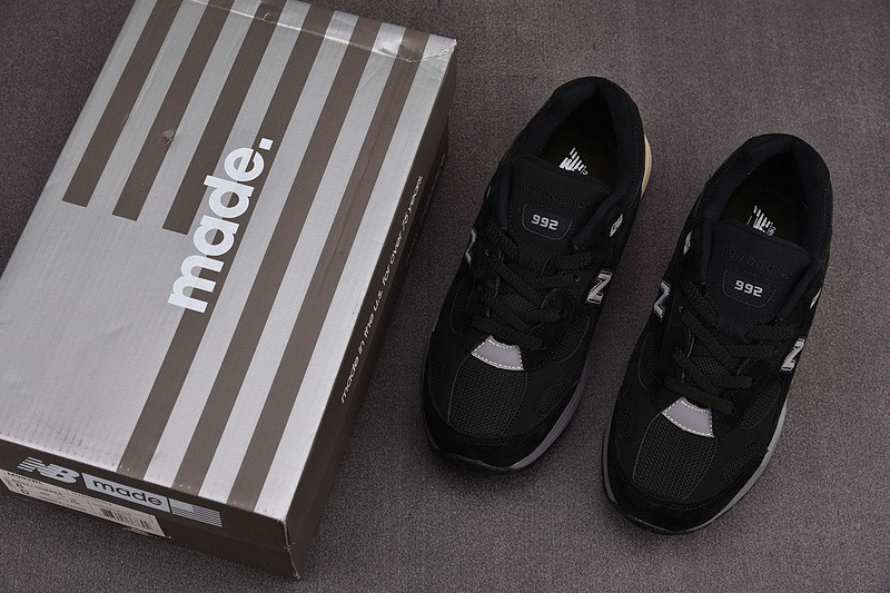 NEW Balan* Sneakers