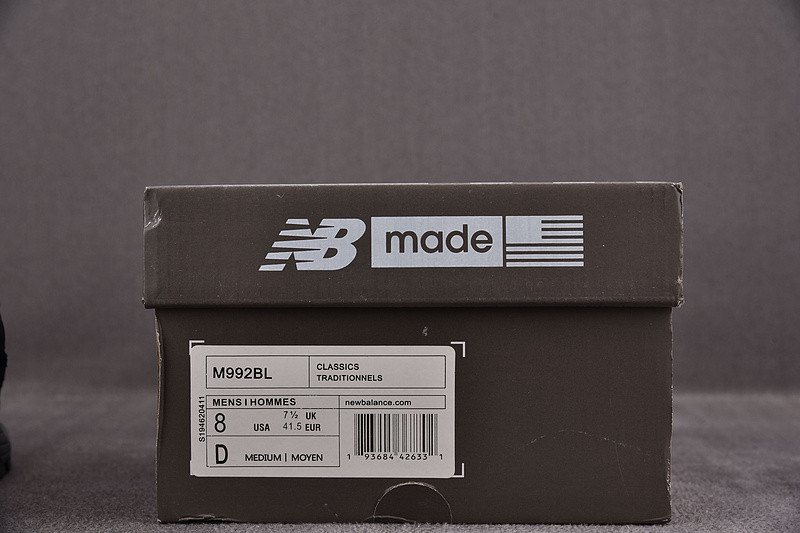 NEW Balan* Sneakers