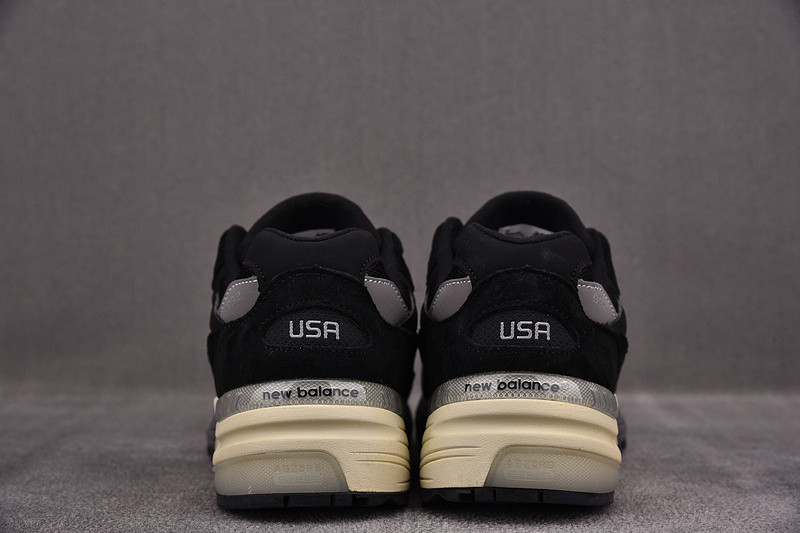 NEW Balan* Sneakers