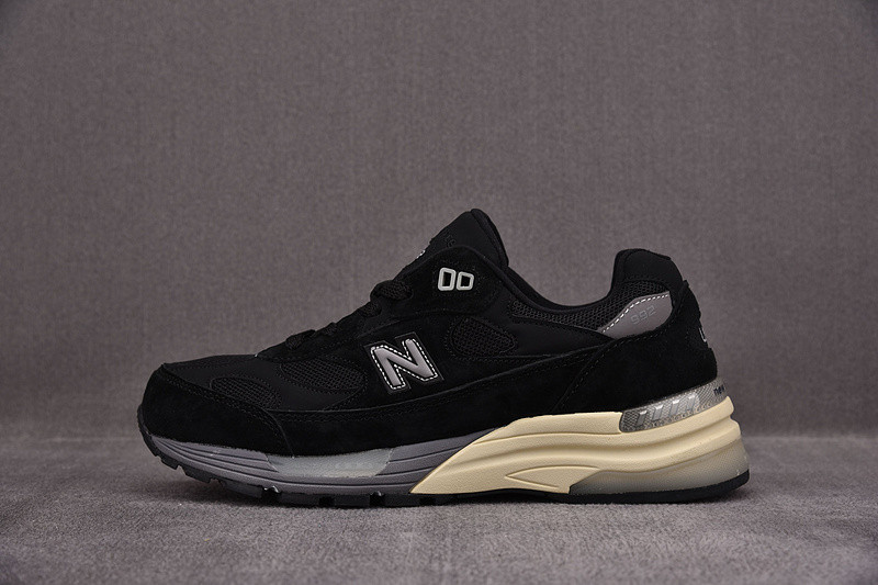 NEW Balan* Sneakers