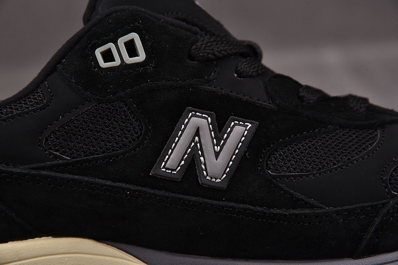 NEW Balan* Sneakers
