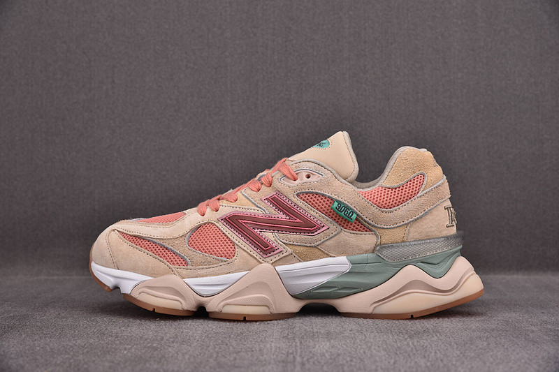 NEW Balan* Sneakers