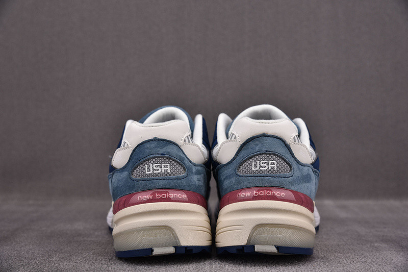 NEW Balan* Sneakers