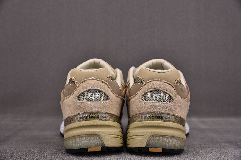 NEW Balan* Sneakers