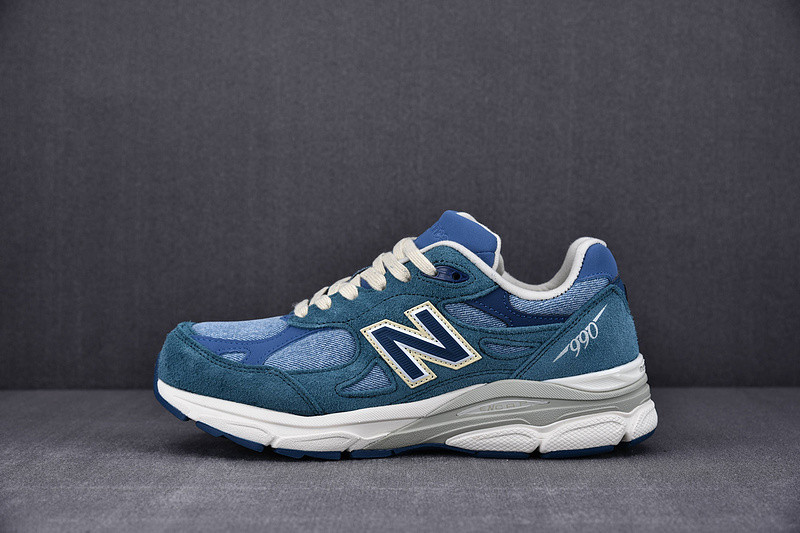 NEW Balan* Sneakers