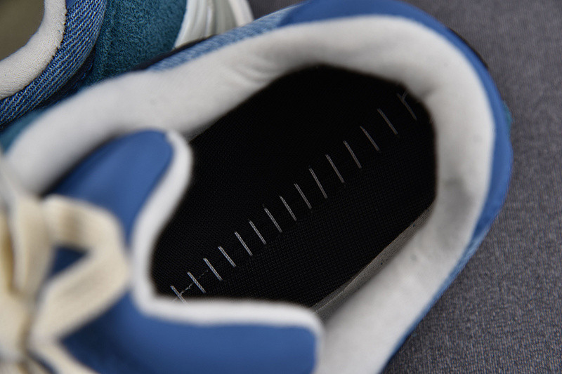 NEW Balan* Sneakers