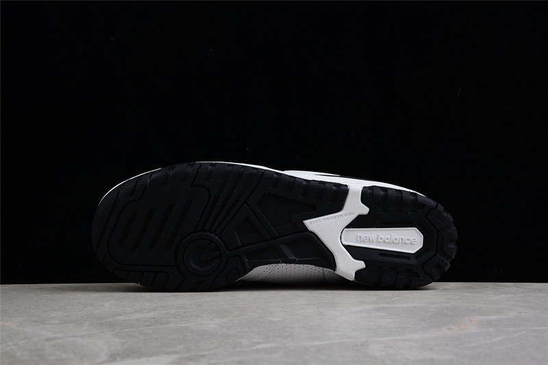 NEW Balan* Sneakers