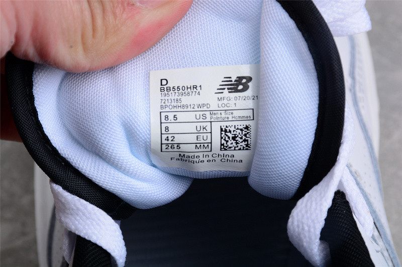 NEW Balan* Sneakers