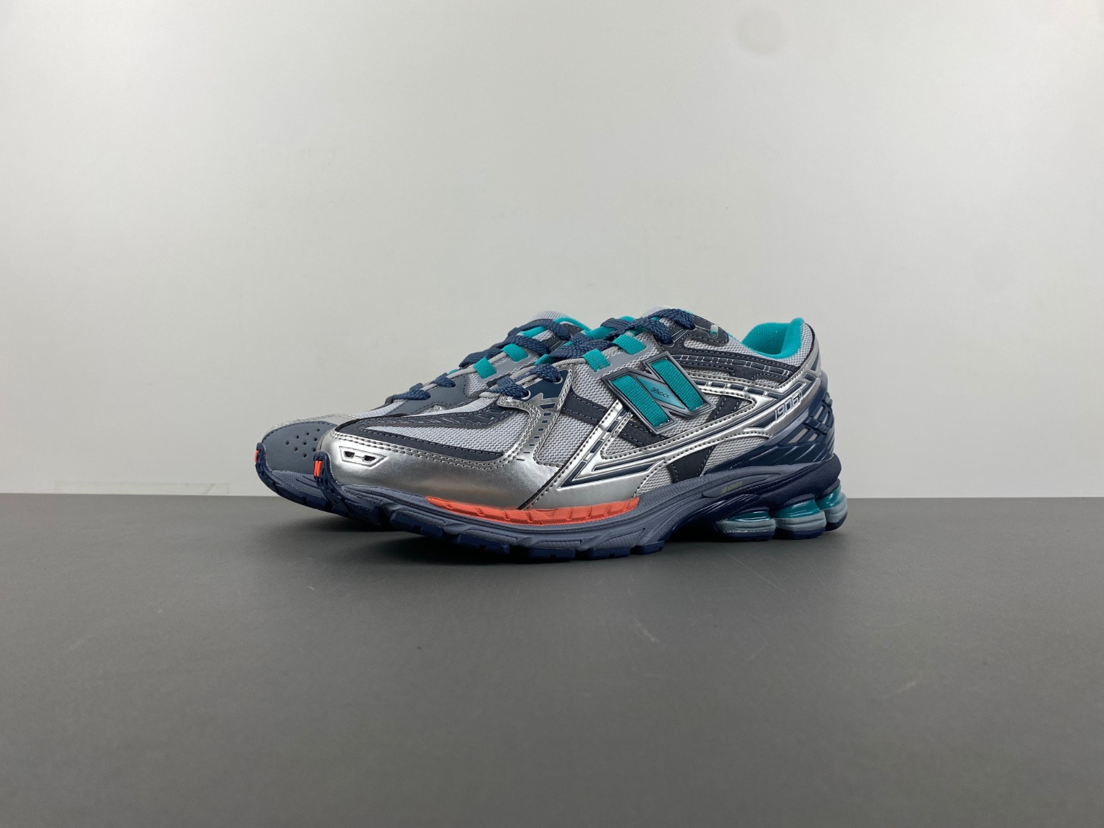 New New Balance M1906NK1