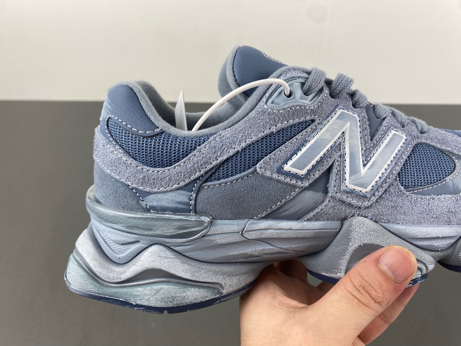 New Balance 9060 U9060IB