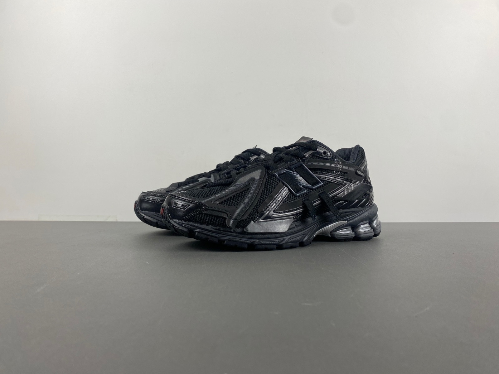 New Balance M1906AF