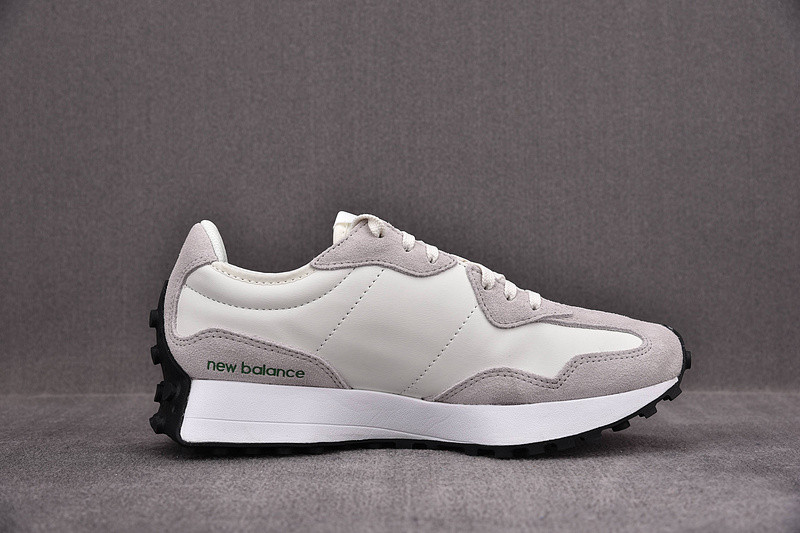 NEW Balan* Sneakers