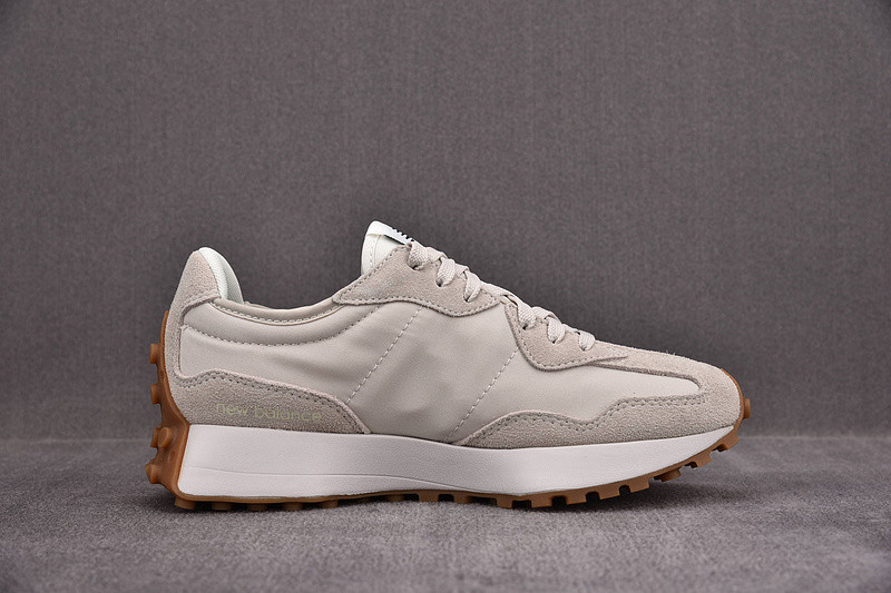 NEW Balan* Sneakers