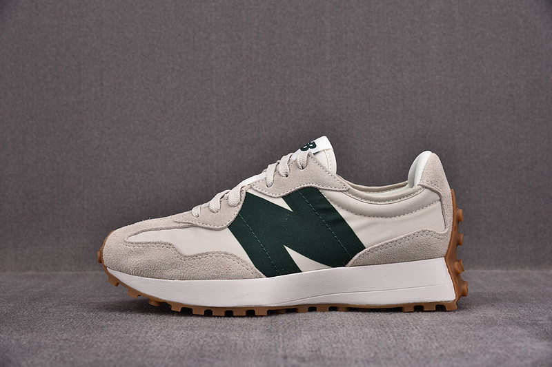 NEW Balan* Sneakers