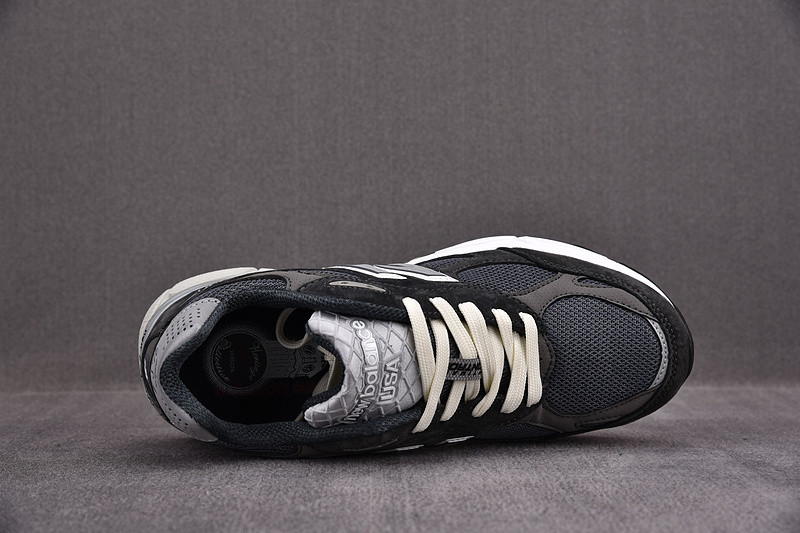 NEW Balan* Sneakers