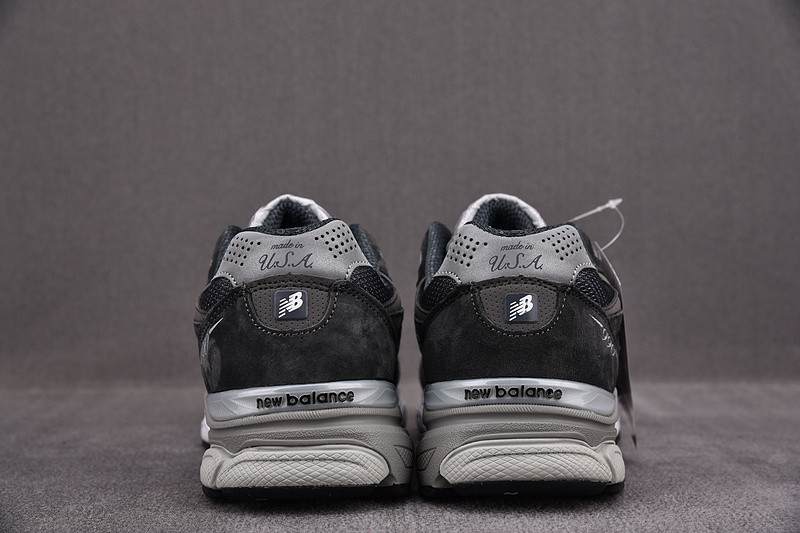 NEW Balan* Sneakers