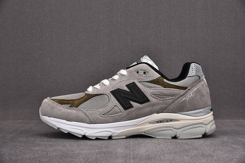 NEW Balan* Sneakers