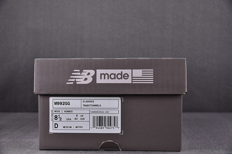 NEW Balan* Sneakers