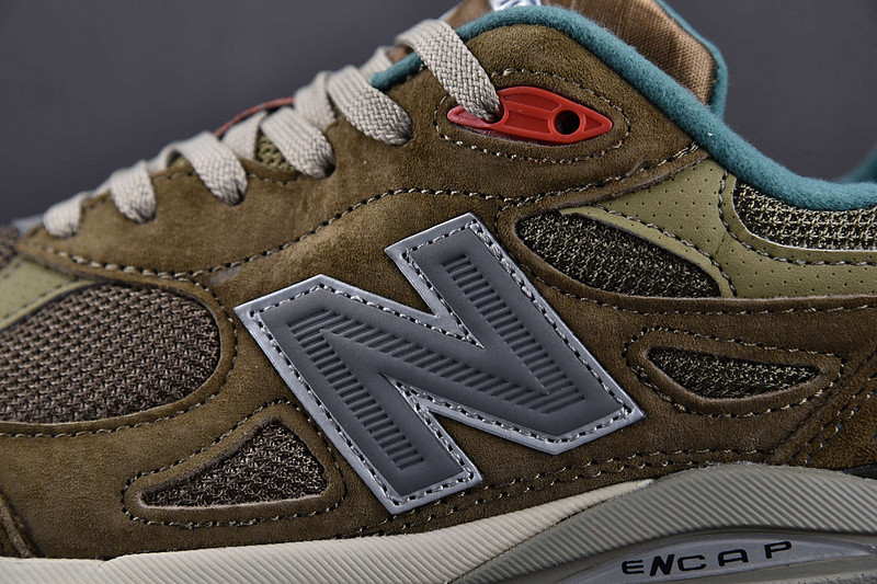 NEW Balan* Sneakers
