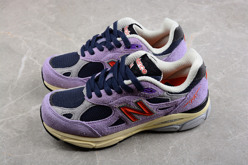 NEW Balan* Sneakers