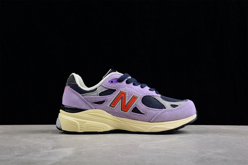 NEW Balan* Sneakers