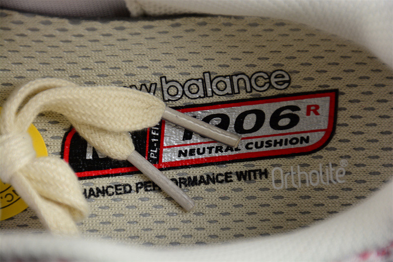NEW Balan* Sneakers