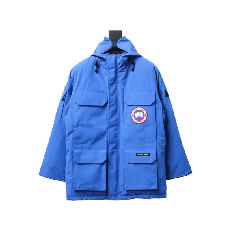 Can*a Go*e coat