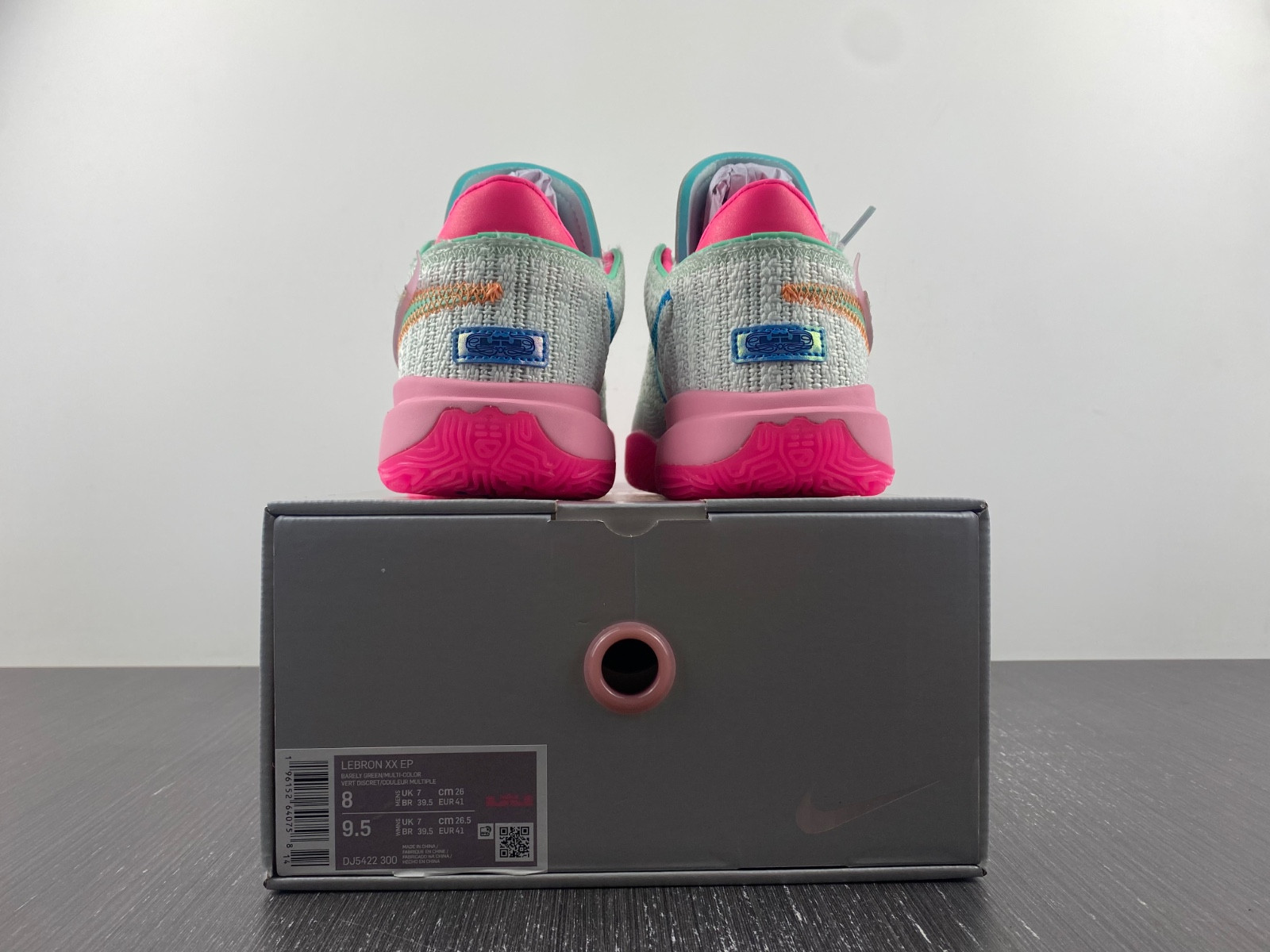 Nike LeBron 20 DJ5422-300