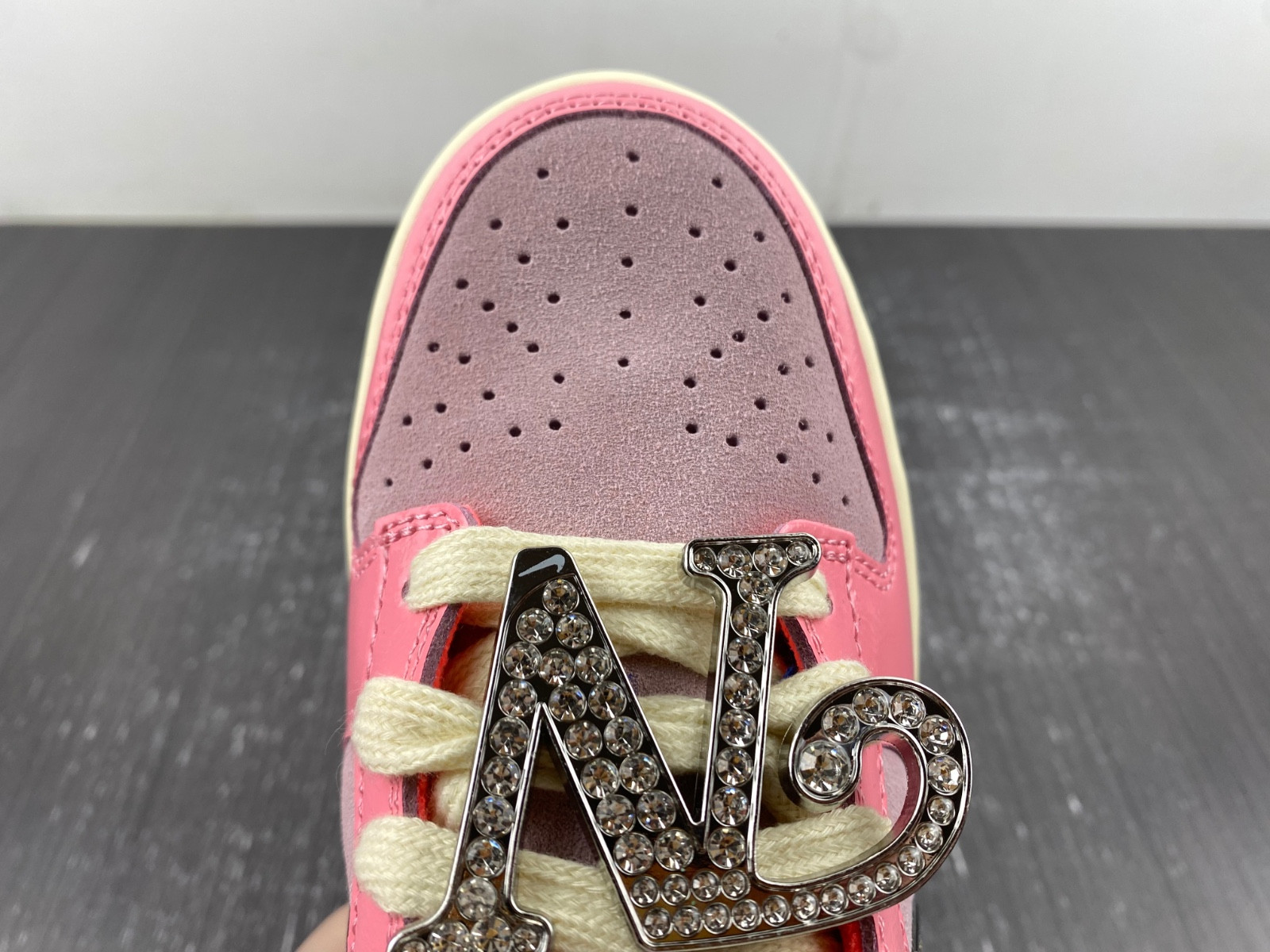 Nike Dunk Low “Barbie” FN8927-621
