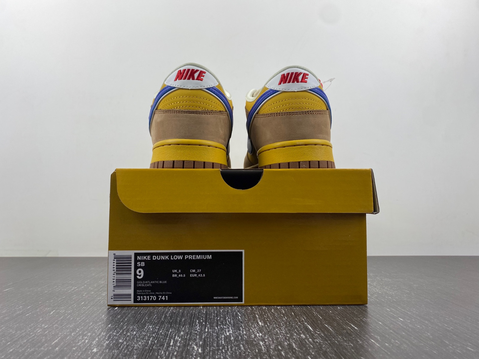 Nike SB Dunk Low Newcastle Brown Ale 313170-741