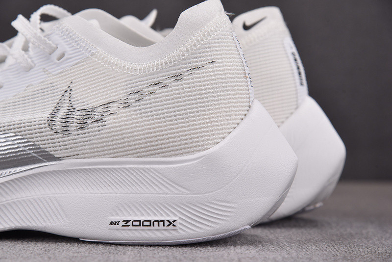 NK ZoomX Vaporfly Next% 2 CU4111-100
