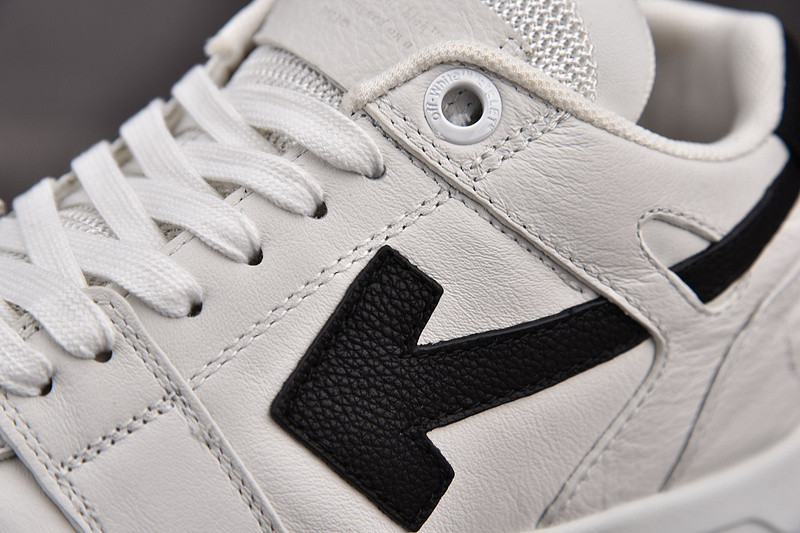 OF GYM Sneakers