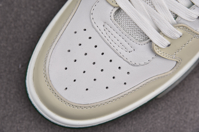 OF GYM Sneakers