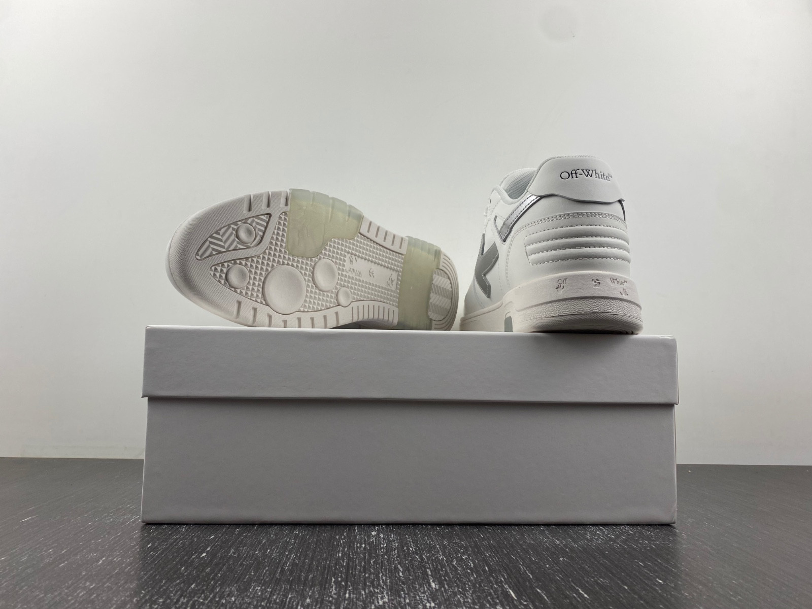 Off White GYM Sneaker