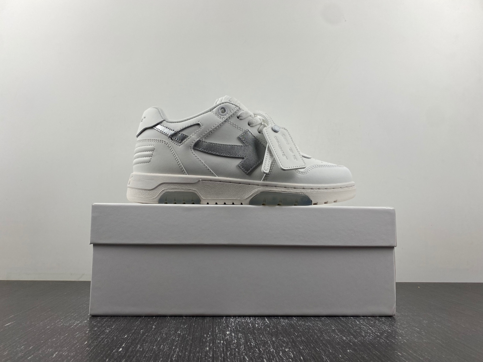 Off White GYM Sneaker