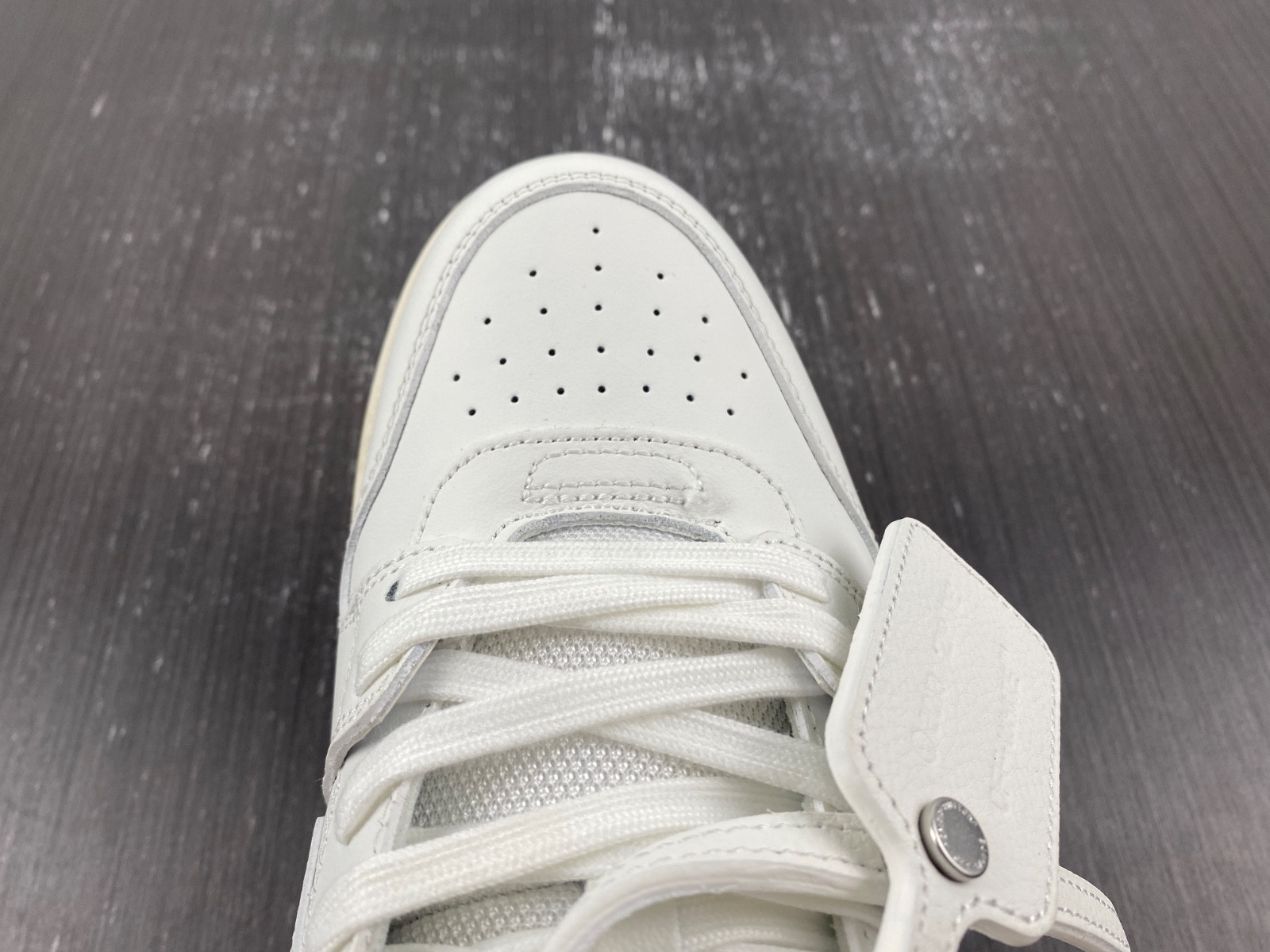 Off White GYM Sneaker
