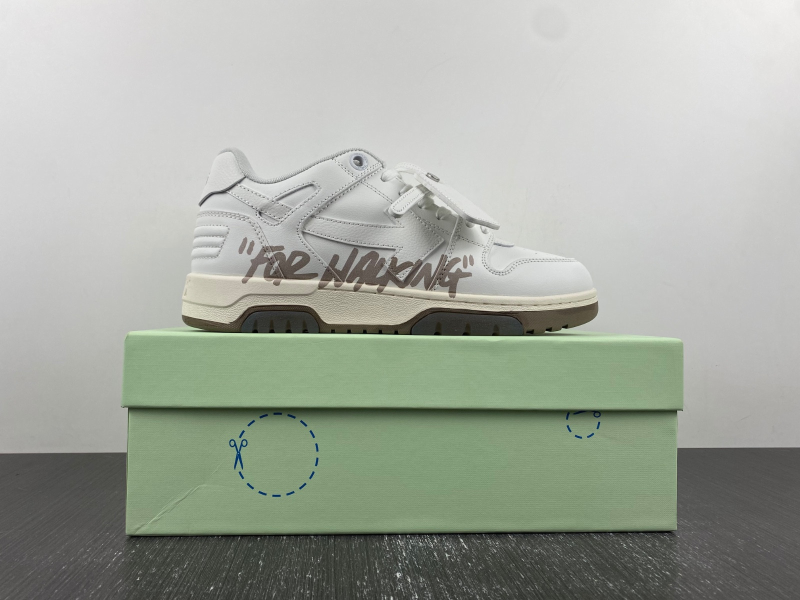 Off White GYM Sneaker