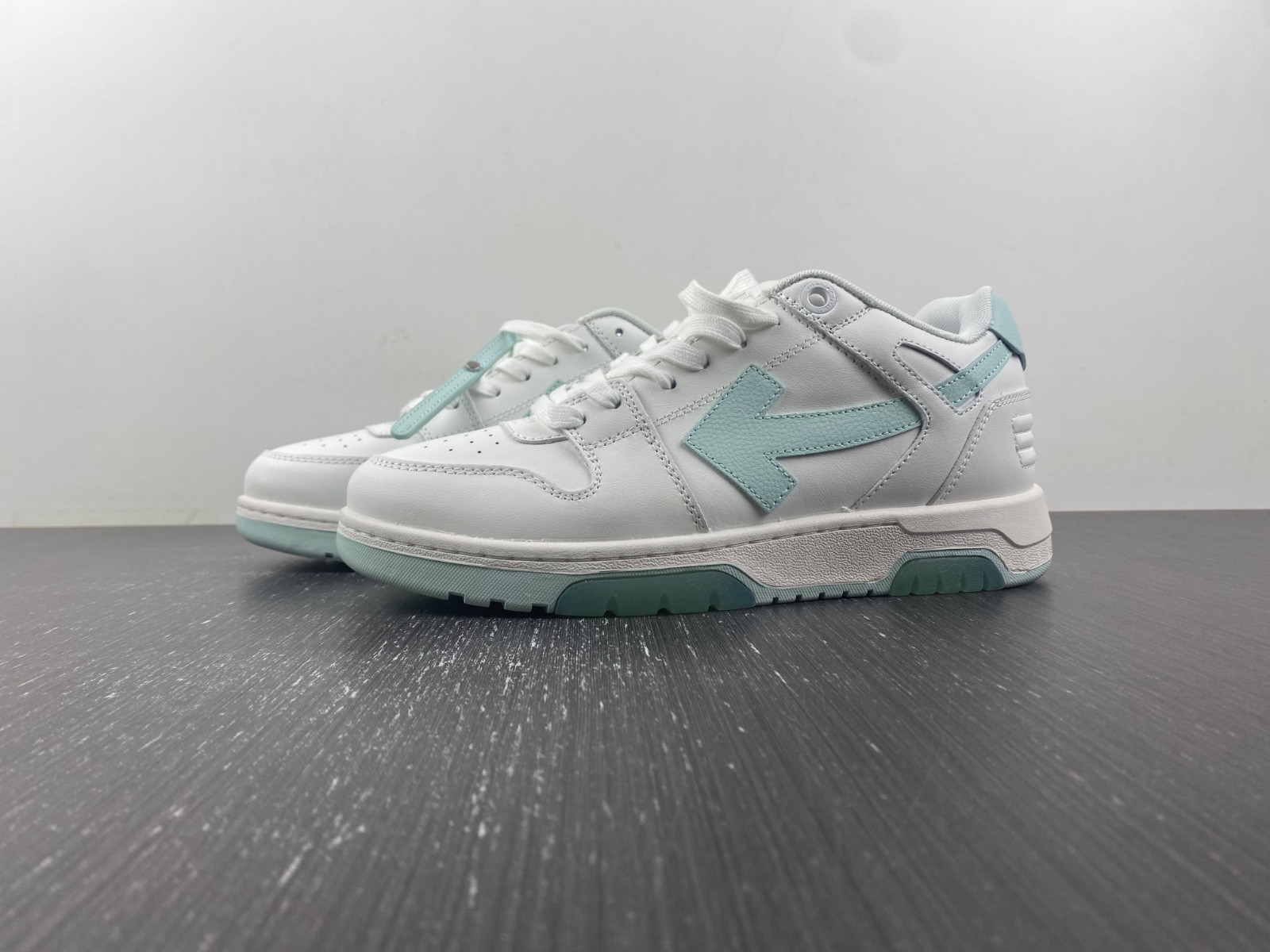 Off White GYM Sneaker