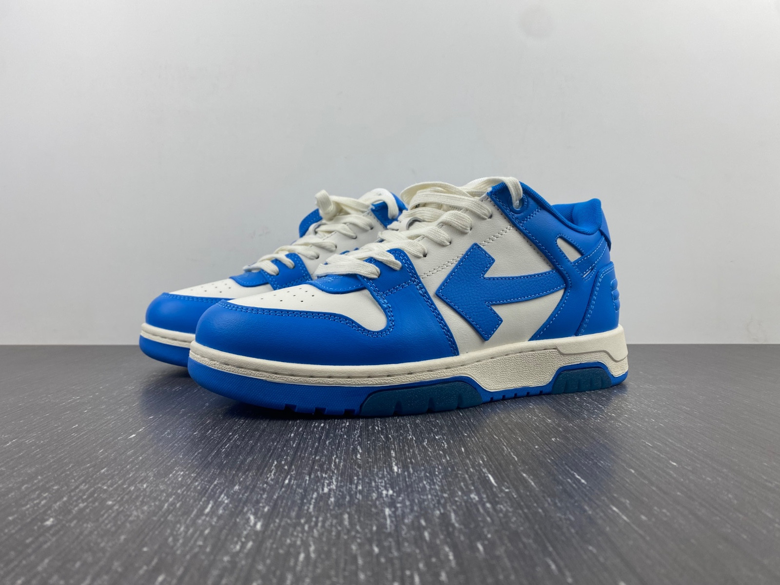 Off White GYM Sneaker