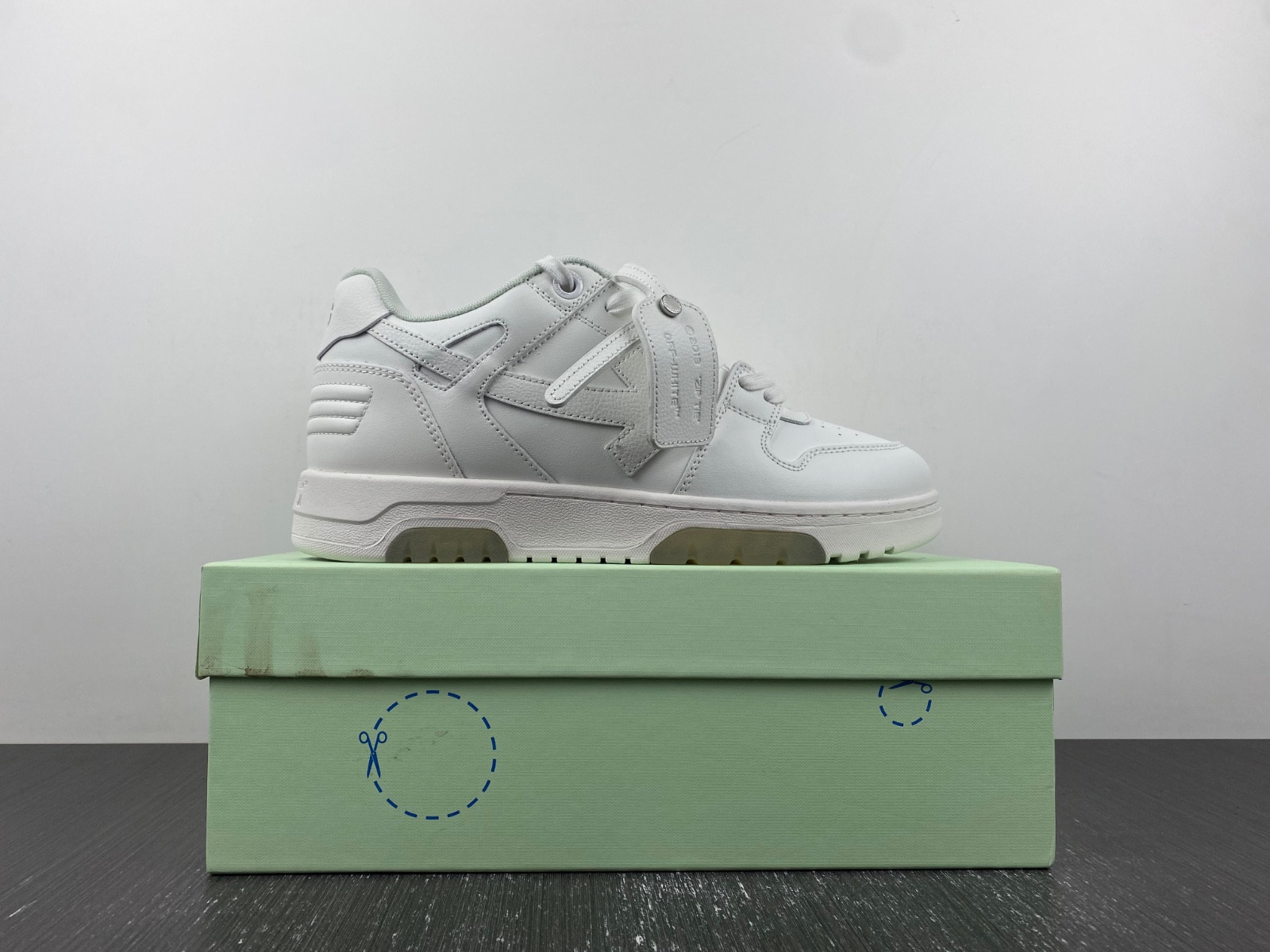 Off White GYM Sneaker