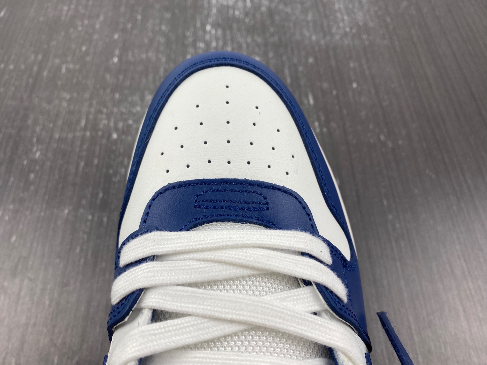 Off White GYM Sneaker